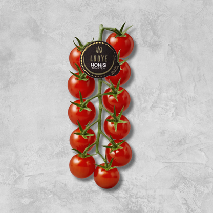 Honing Cherry Tomato On Vine